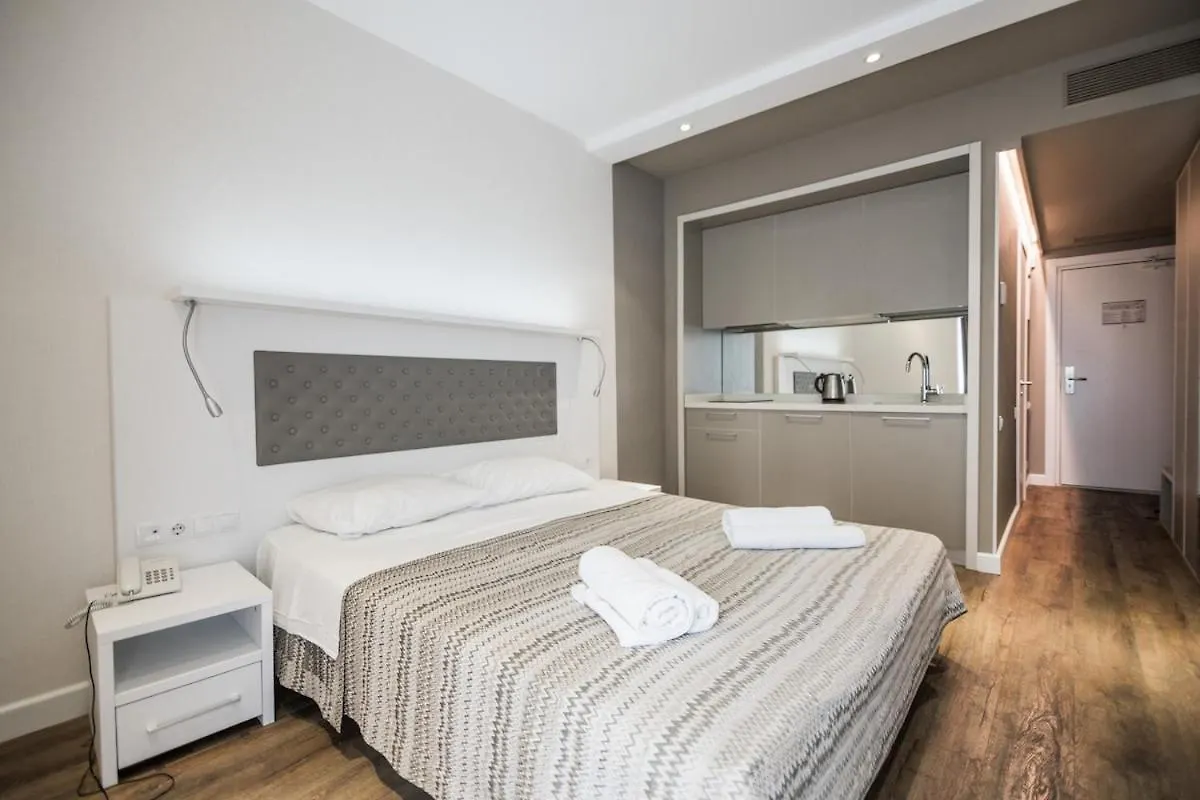Apartment Sunny Studio Near The Sea In Batumi- By Wehost